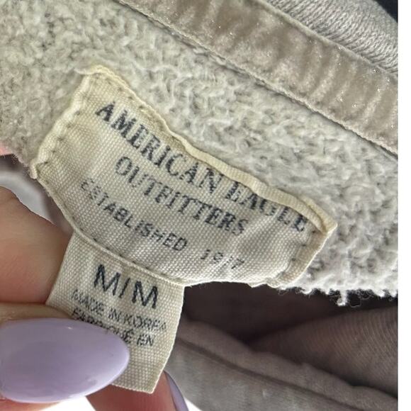 American Eagle "Go Big" Montana Hoodie - Picture 7 of 7